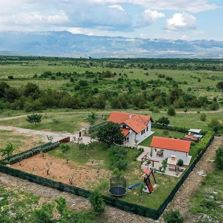 Villa Ena With Pool & Jacuzzi Donji Kasic Zewnętrze zdjęcie